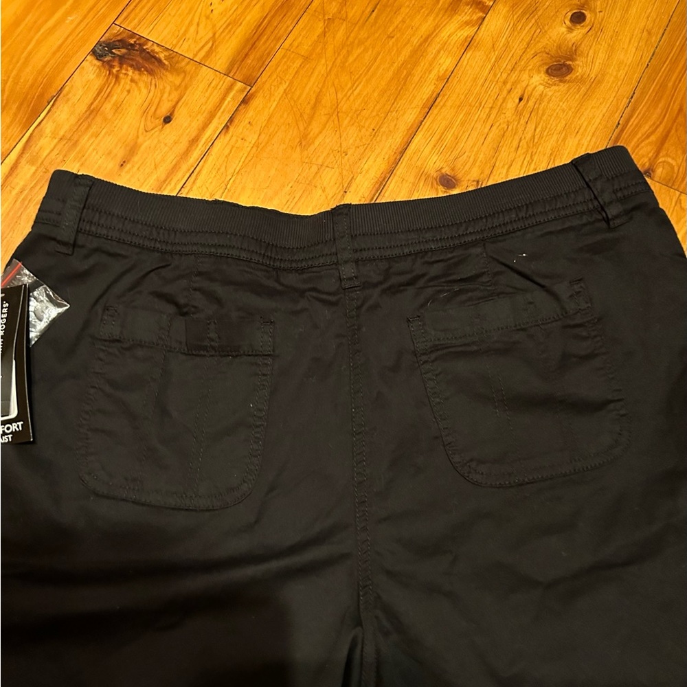 Women’s Shorts by Kim Rogers 🍎 - Picture 6 of 6